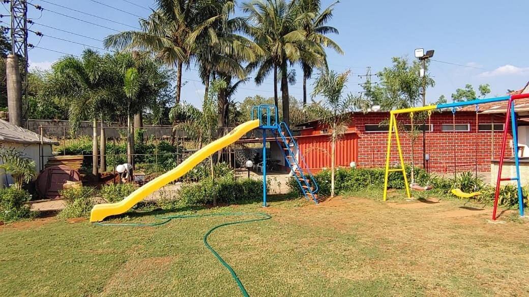 Whispering Woods Resort Lonavala Exterior foto